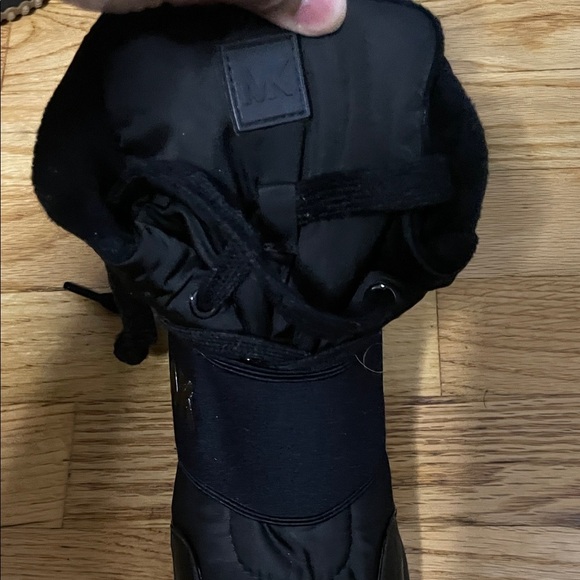 KORS Michael Kors Black Winter Boots - Picture 5 of 5